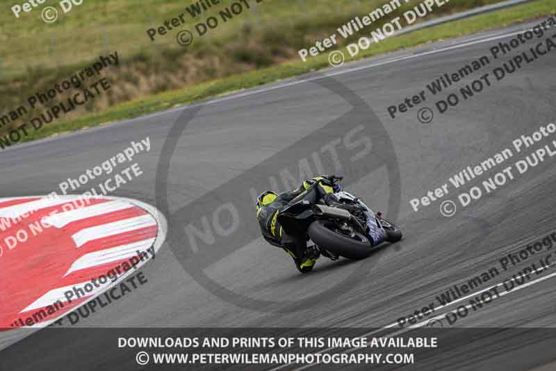 cadwell no limits trackday;cadwell park;cadwell park photographs;cadwell trackday photographs;enduro digital images;event digital images;eventdigitalimages;navarra;no limits trackdays;peter wileman photography;racing digital images;trackday digital images;trackday photos